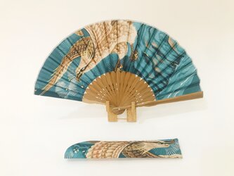 着物扇子　アンティークの絹の着物使用　日本の京都の職人が手仕事で制作　オンリーワン　プレゼントに最適 #50の画像