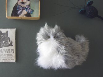 受注制作 >> PEPOSO: furry animals "cat" ねこ / ハチワレ 白×グレーの画像