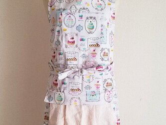 究極のズボラ☆エプロン(カップケーキ柄)の画像