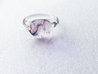 透明感　さざれ石のガラスリング　オールガラス製のガラスの指輪　金属アレルギー対応：ガラスのリング　の画像