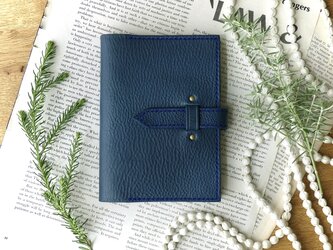イタリア革の手帳カバー／A6サイズ／青の画像
