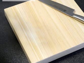 国産ひのき まな板 正方形 コンパクト (20×20×2.7cm) カッティングボード 桧 木製 東京産の画像