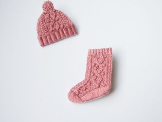 ［受注制作］アラン編み靴下の刺繍ブローチ（pink）の画像