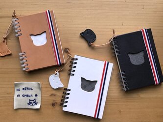 ねこ好きのためのレザーメモ/革色ナチュラルの画像
