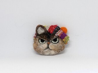 ブローチ  茶猫※ベレー帽の画像