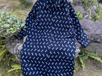 【着物リメイク】絣の衿付きコートワンピース/藍染めの画像