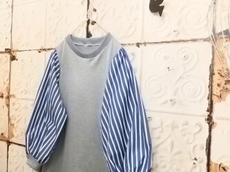 グレー&ストライプパフスリーブワンピースの画像