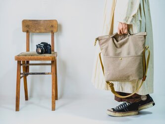 リニューアル●ロールショルダーカメラバック（べ−ジュ）[受注生産]の画像