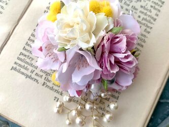 ラッピング付き♡桜と薔薇とミモザがコロン！まぁるいコサージュ　入学式　卒業式　式の画像