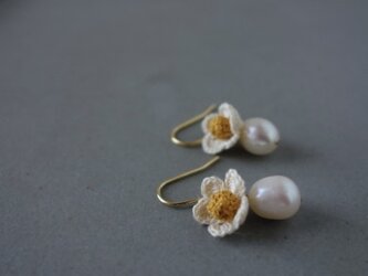 pearl & small flower　ⅰの画像