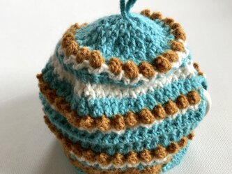 ウール　かぎ針編みのティーコゼー（ティーコージー）毛糸　編み物　編物　かぎ針　ニット　帽子型　ポットカバーの画像