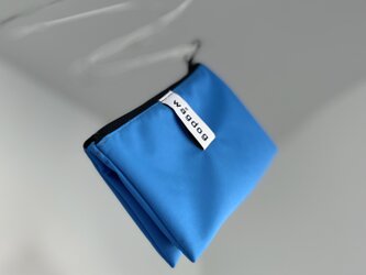 高機能ナイロン素材ミニウォレット / ３つの収納ポケット / ブルーの画像