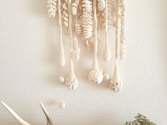 140.手編みの壁掛けオブジェ〈Sprout〉Mの画像