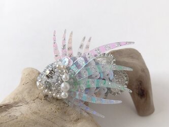 【ミノカサゴ】蓑笠子 Lionfish ビーズ刺繍 ブローチ(L56)の画像