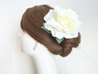 大輪の純白の白い薔薇のヘアクリップ　フラメンコ　フローレス　ダンス　髪飾り　ウェディング　和装婚　結婚式　成人式の画像