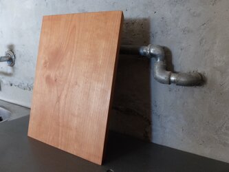 【6月中旬お届け】チェリーのカッティングボード　四角　大の画像