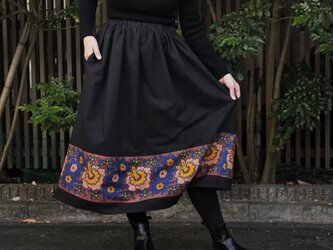 アフリカ布カンガのスカート（カンガ × ビエラ）秋冬スカートの画像