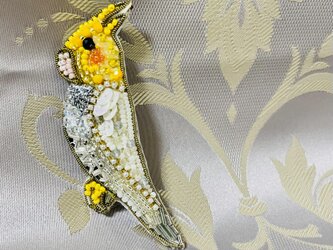ビーズ刺繍ブローチ#オカメインコの画像