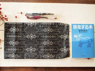 古い大島紬の着物から/内布草木染め　厚い本も任せて　①の画像