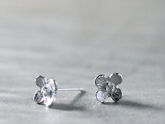 紫陽花1花ピアスの画像