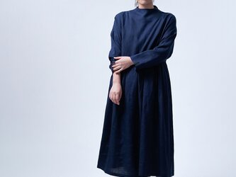 【wafu】リネンワンピース 首をあけない美しさ 凛と魅せるリネンドレス /留紺 a048c-tmk1の画像