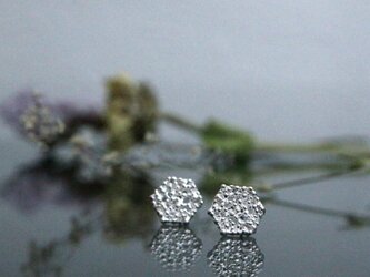 Silver earring「Snow grain」の画像