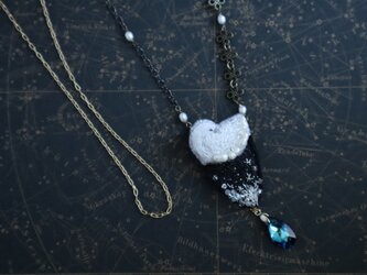 3WAY/白鳥と砂星時計ブローチネックレス -Swan hourglass-｜刺繍｜白鳥｜オウカノモリ/ouka no moriの画像