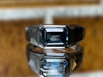 ロンドンブルートパーズ 　オクタゴンカット 印台 ブラックメッキ シルバーSV925リングの画像