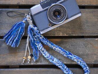 本数限定/手紡ぎニットの麻紐ヘンプハンドストラップ-ブルーの画像