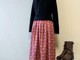 着物リメイク　ローズピンクの花柄スカート　Aの画像