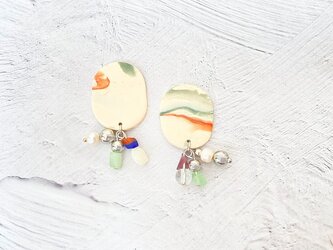 （一点物）marble White＋たくさんのビーズの画像