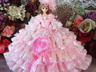 ベルサイユの薔薇 ローズピンクが舞い踊る11段フリルの豪華プリンセスドールドレスの画像