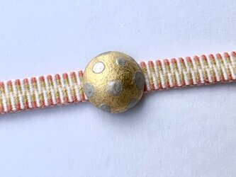まる型　陶器の帯留め プラチナDOTの画像