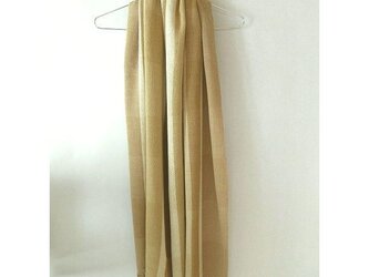 (1)手織り・ 太い絹糸のストール・紅茶染め・ほとんど縞に見える格子・草木染の画像