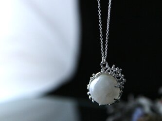 【一点もの】シルバーとムーンストーンのネックレス「Tears」の画像