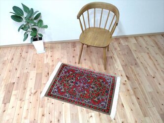 ペルシャ絨毯クム産シルク　薔薇　タバタバイ工房　玄関マット　93x60cmの画像