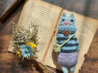 にぎにぎしてイライラ解消！棒針編みのあみぐるみ（ネズミ猫）の画像