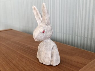 石粉粘土のウサギのオブジェ1の画像