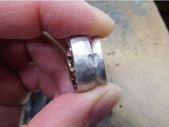 結婚指輪 手作り 純プラチナ 【鍛造×pt1000】 槌目リング レディース 細め3mm メンズ 太め6mm ハート つや消しの画像