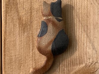 猫ブローチ 後ろ姿　C31の画像