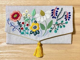 手刺繍袱紗ポーチの画像