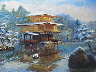 雪の鹿苑寺の画像
