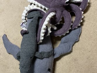 編み海洋生物ザトウクジラ魅力的かわいい編みぐるみ (赤ちゃんサイズ)の画像