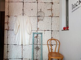 wintersale!ミルクカラーのウールのたっぷりパフスリーブワンピースの画像