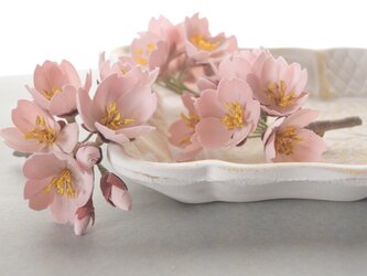 桜の布花ブローチの画像