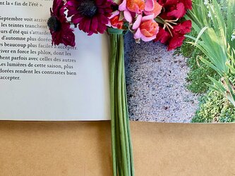 布花 Joli corsage bouquet rose rougeの画像