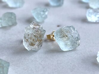 アクアマリン 原石ピアス / イヤリング 【金具選択可 石おまかせ】 ハンドメイド鉱物天然石アクセサリー