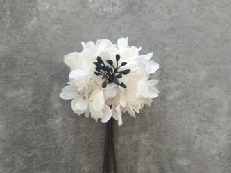 アジサイ花びらブローチ コサージュ  ハンドメイド 卒入学式 記念日 発表会 ウェディングの画像