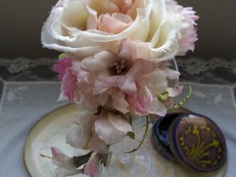 コサージュ　〈桜と丸いバラ〉の画像