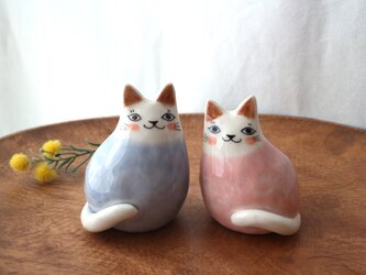 陶器で作ったふっくらペアネコの画像